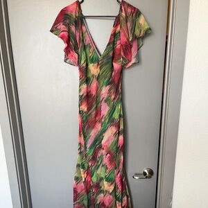 (NWT) Topshop flutter sleeve godet hem midi dress in blurred floral